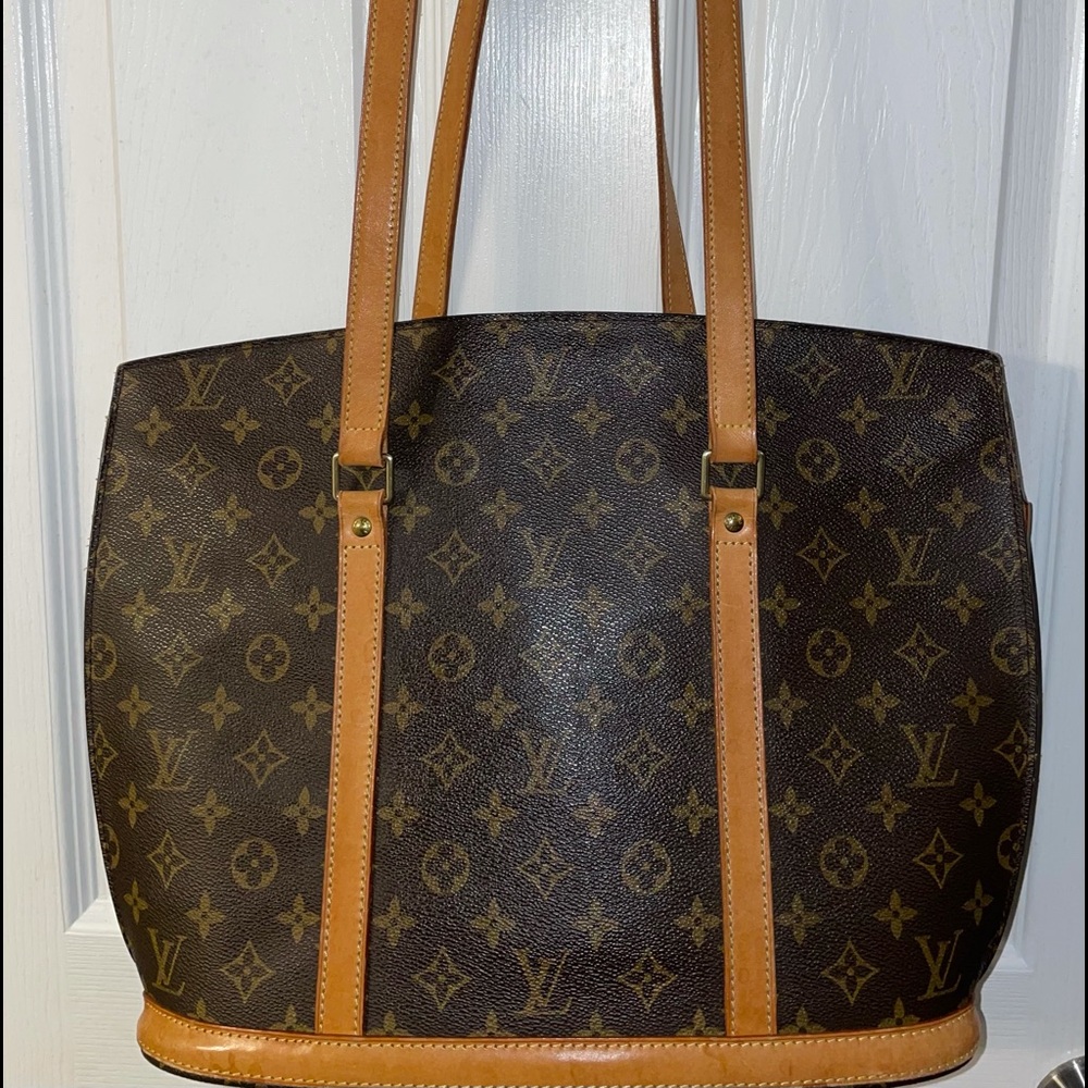 Authentic Louis Vuitton Babylone